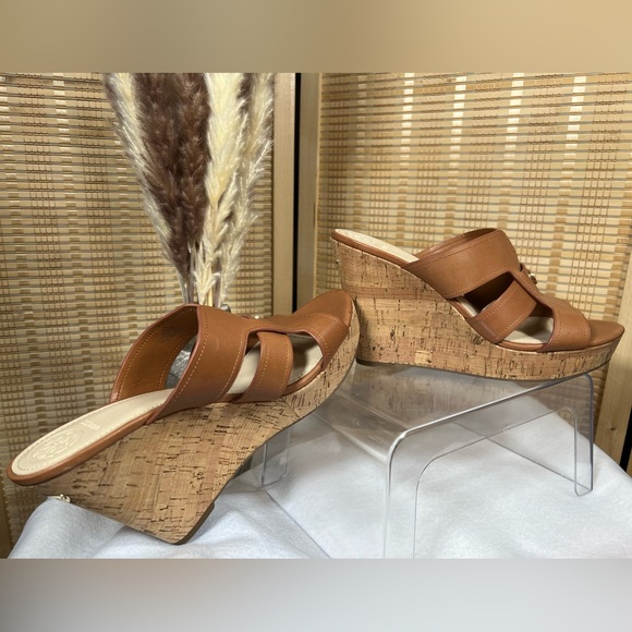 Guess “Eadra” Wedges, Size: 9.5 👡 - Picture 2 of 7